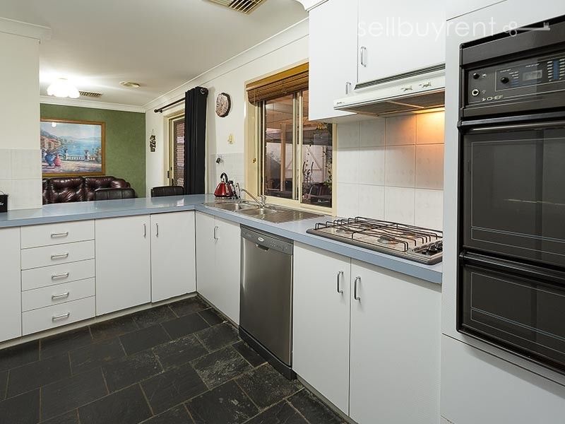 33 WARE AVENUE, Wodonga VIC 3690