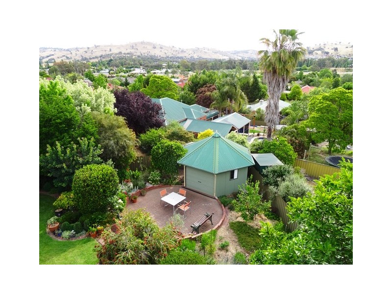 49 SAN SOUCI DRIVE, Wodonga VIC 3690