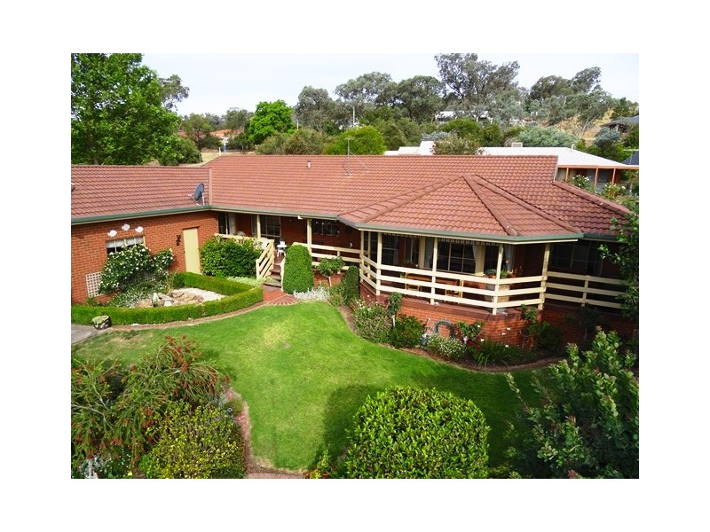 49 SAN SOUCI DRIVE, Wodonga VIC 3690
