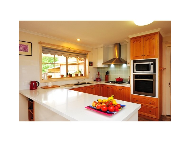 49 SAN SOUCI DRIVE, Wodonga VIC 3690