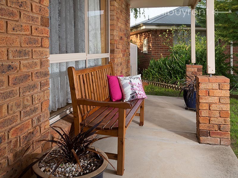 6 CLIFFORD COURT, Wodonga VIC 3690