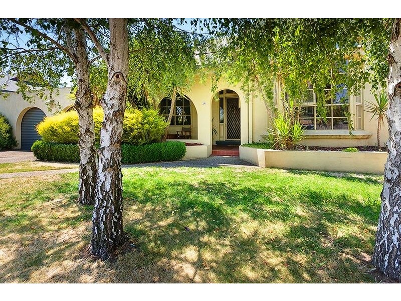 10 ATHOL STREET, Wodonga VIC 3690