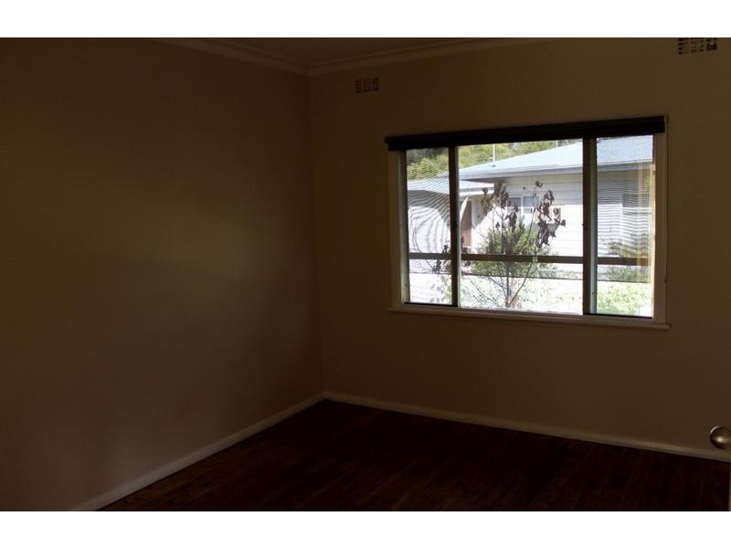 20 LYNDREN STREET, Wodonga VIC 3690