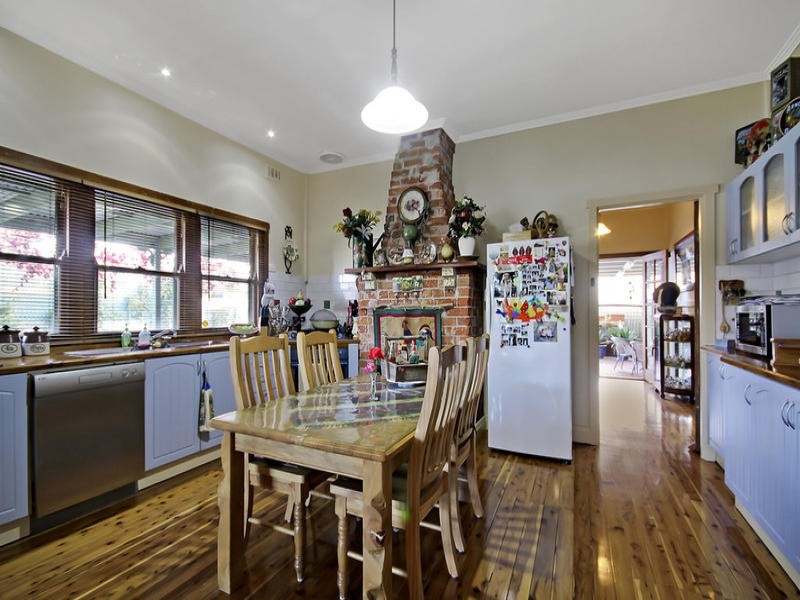 19 BURNLEY STREET, Wodonga VIC 3690