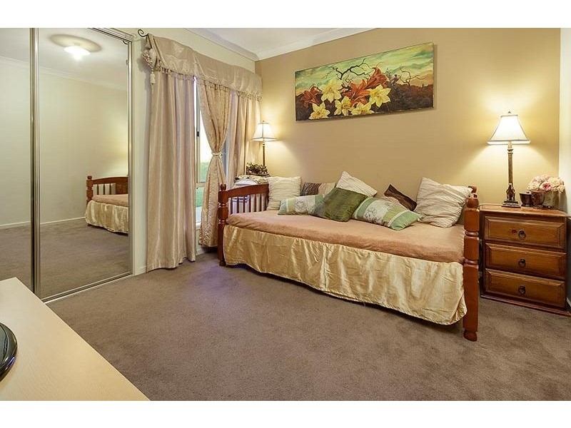 8 THORNEYCROFT AVENUE, Wodonga VIC 3690