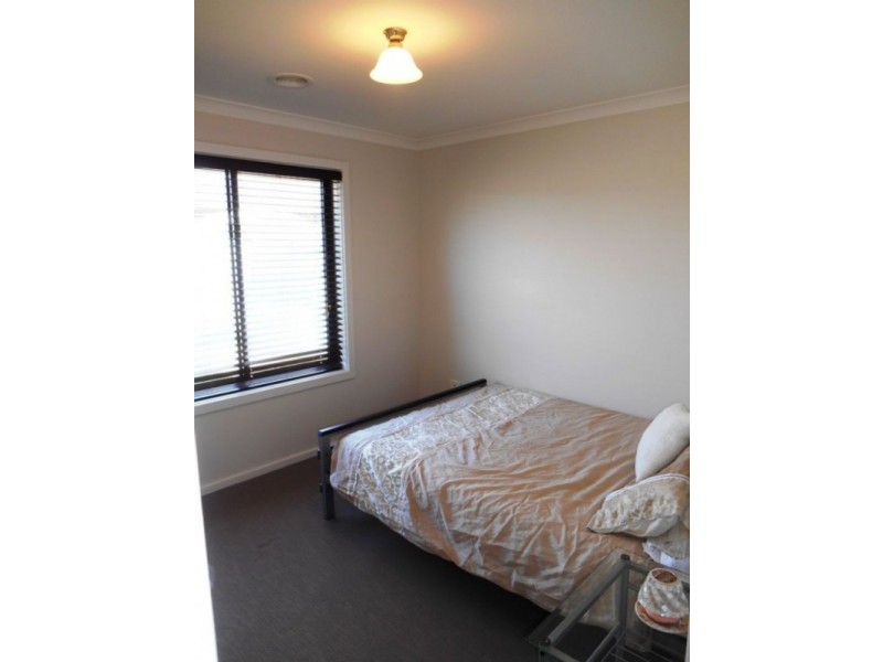 7 LAUREN PLACE, Wodonga VIC 3690
