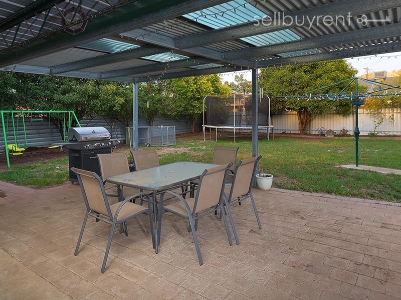 110 HUON HILL ROAD, Wodonga VIC 3690