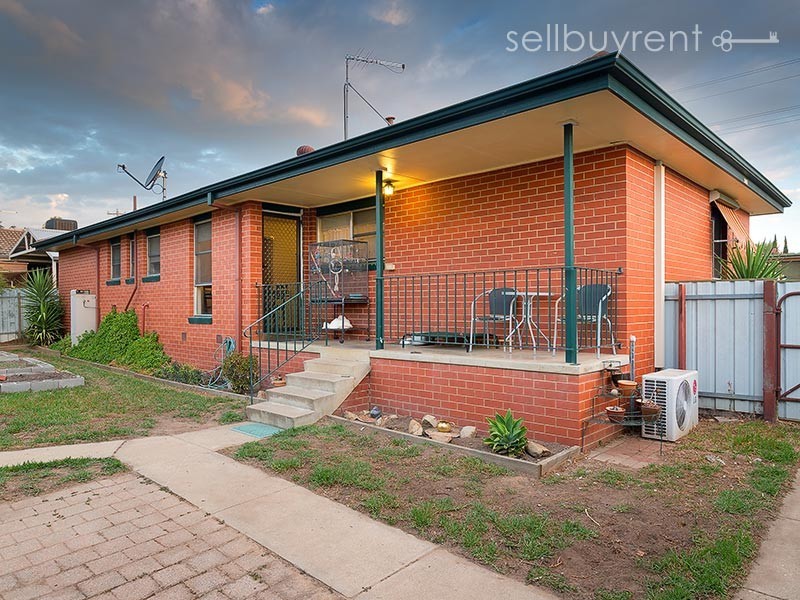 110 HUON HILL ROAD, Wodonga VIC 3690