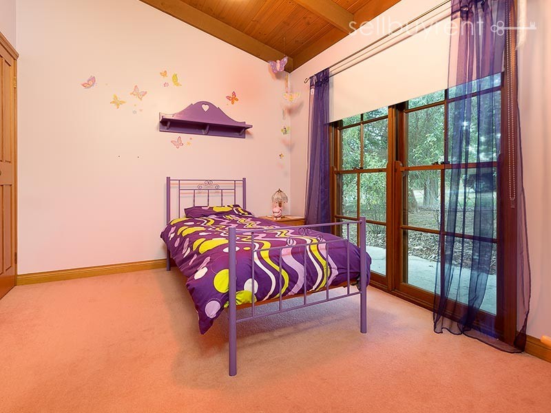 1 FORD COURT, Baranduda VIC 3691