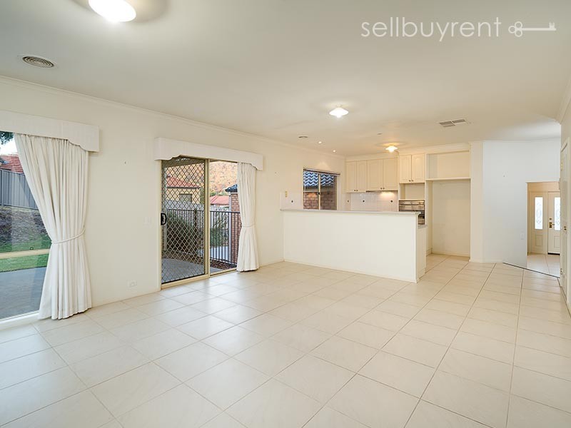 23 FLORENCE CRESCENT, Albury NSW 2640