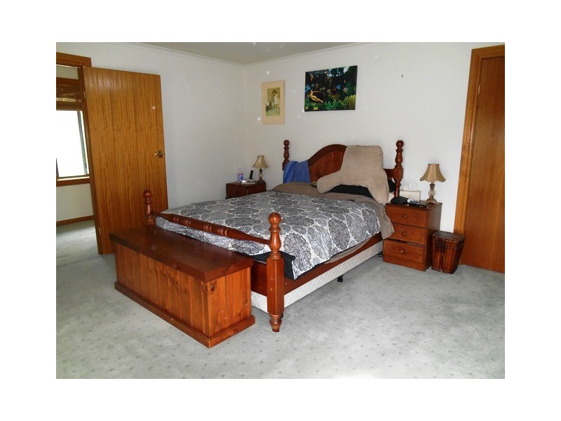 32 HOWARDS ROAD, Baranduda VIC 3691