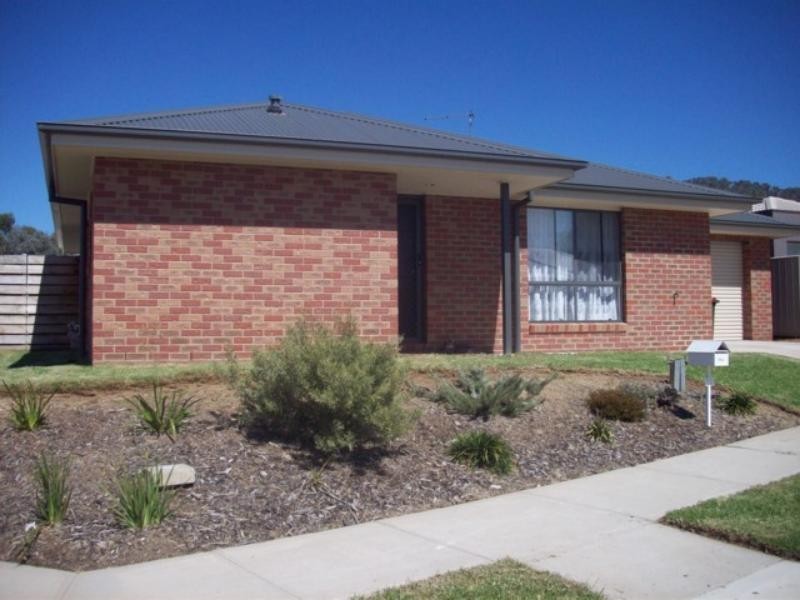 20 FITZROY STREET, Wodonga VIC 3690