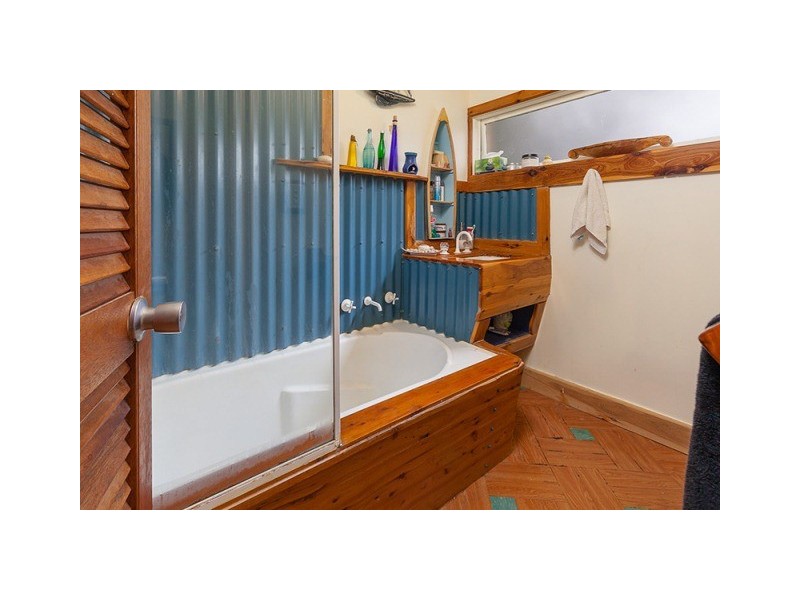 34 MCFARLAND ROAD, Wodonga VIC 3690