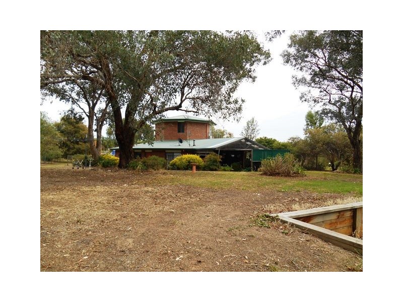 32 HOWARDS ROAD, Baranduda VIC 3691