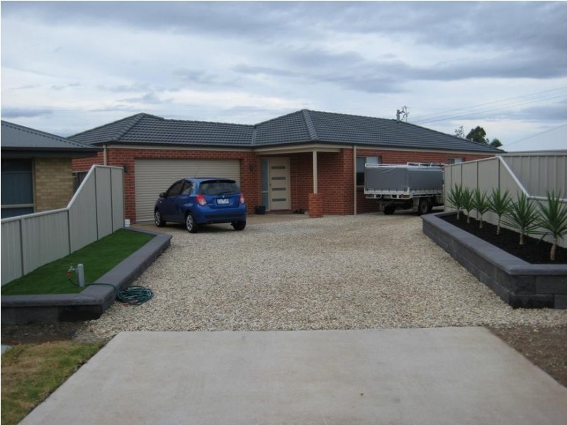 6 LAUREN PLACE, Wodonga VIC 3690
