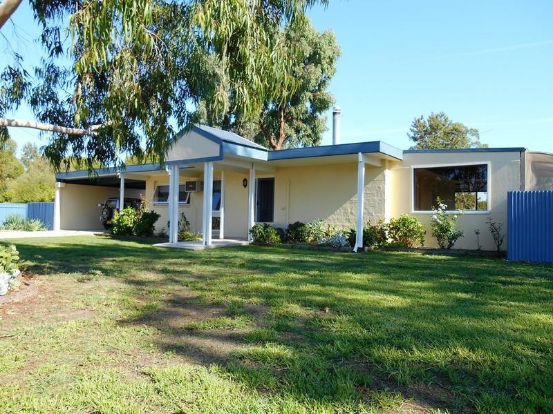 141 ADAMS COURT, Jindera NSW 2642