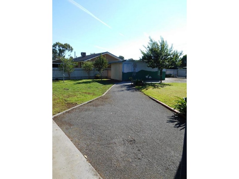 141 ADAMS COURT, Jindera NSW 2642