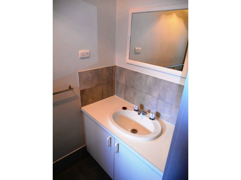 2/354 LAWRENCE STREET, Wodonga VIC 3690