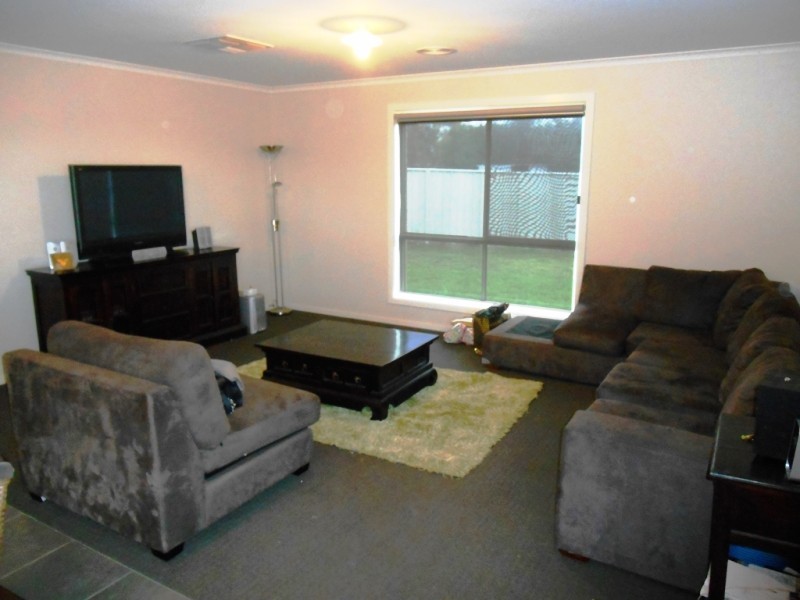 15 MURRAY WAY, Wodonga VIC 3690