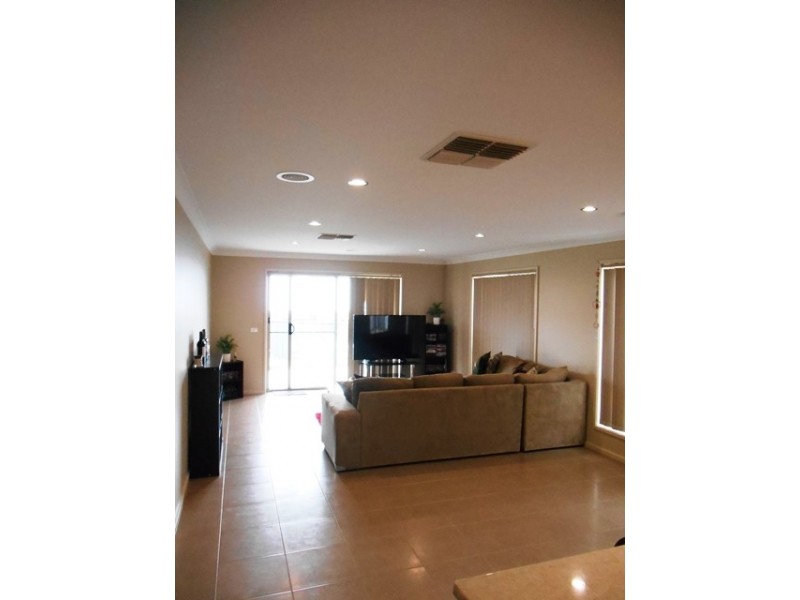 2 LYSTERFIELD LANE, Wodonga VIC 3690