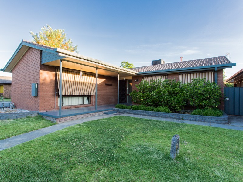 8 WIRILDA CLOSE, Wodonga VIC 3690