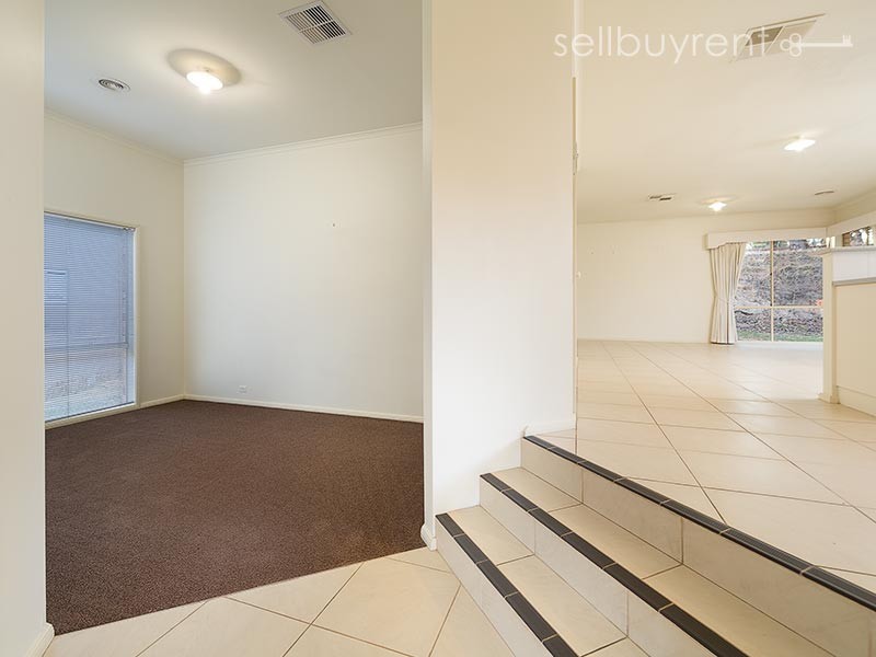 23 FLORENCE CRESCENT, Albury NSW 2640