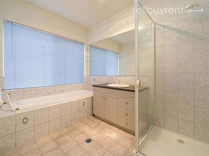 23 FLORENCE CRESCENT, Albury NSW 2640