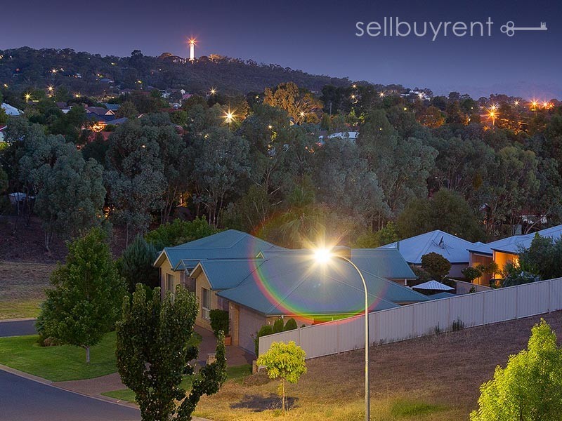 23 FLORENCE CRESCENT, Albury NSW 2640