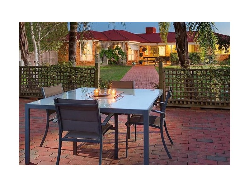 6 CLIFFORD COURT, Wodonga VIC 3690