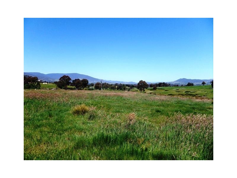 6 MANOR PLACE, Yackandandah VIC 3749
