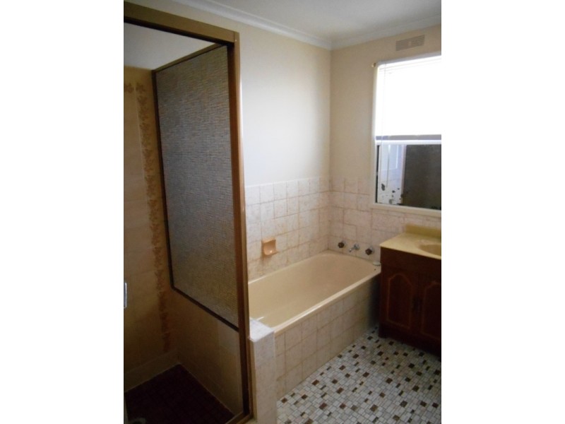 11/4 ANNE STREET, Wodonga VIC 3690