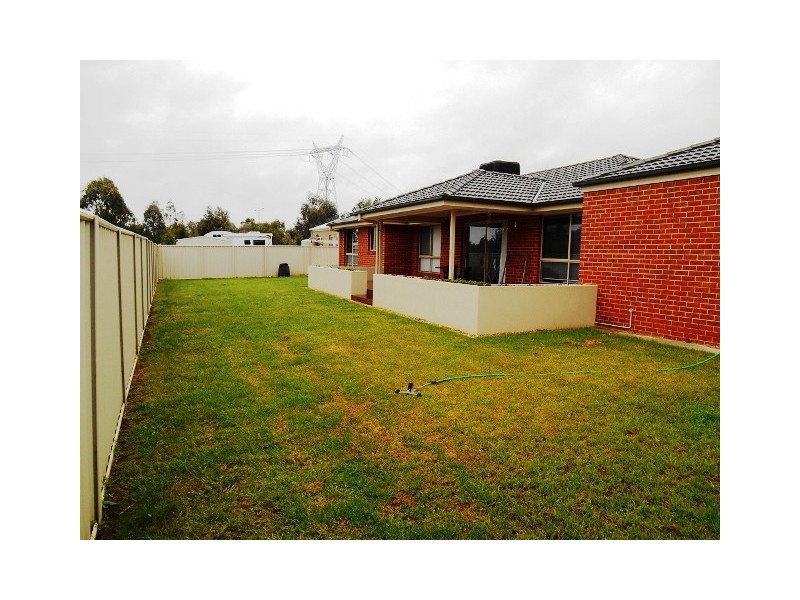 6 LAUREN PLACE, Wodonga VIC 3690
