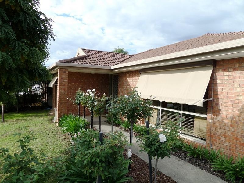 10 MCLEAN CRESCENT, Wodonga VIC 3690