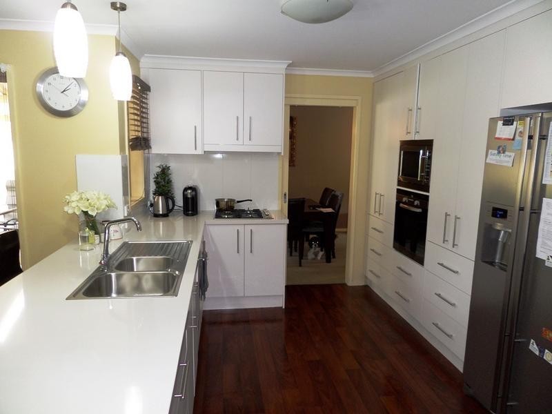 10 MCLEAN CRESCENT, Wodonga VIC 3690