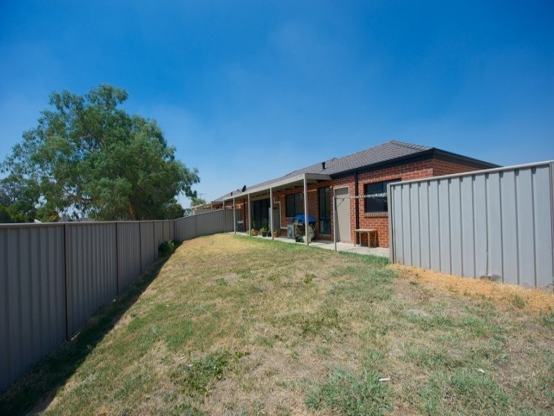 4/5 HORSFALL COURT, Wodonga VIC 3690