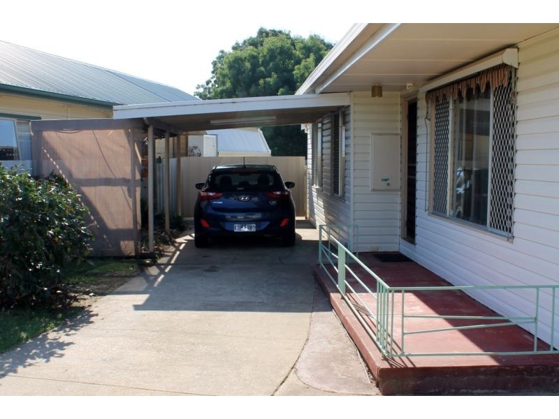 102 TARAKAN STREET, Wodonga VIC 3690