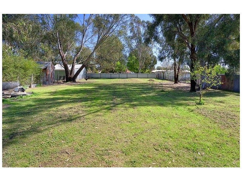 7 PALMERSTON STREET, Barnawartha VIC 3688