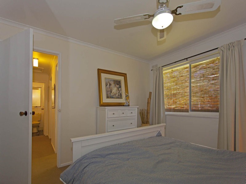 581 LYNE STREET, Albury NSW 2640