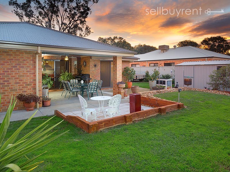 23 WHITELEY CIRCUIT, Baranduda VIC 3691