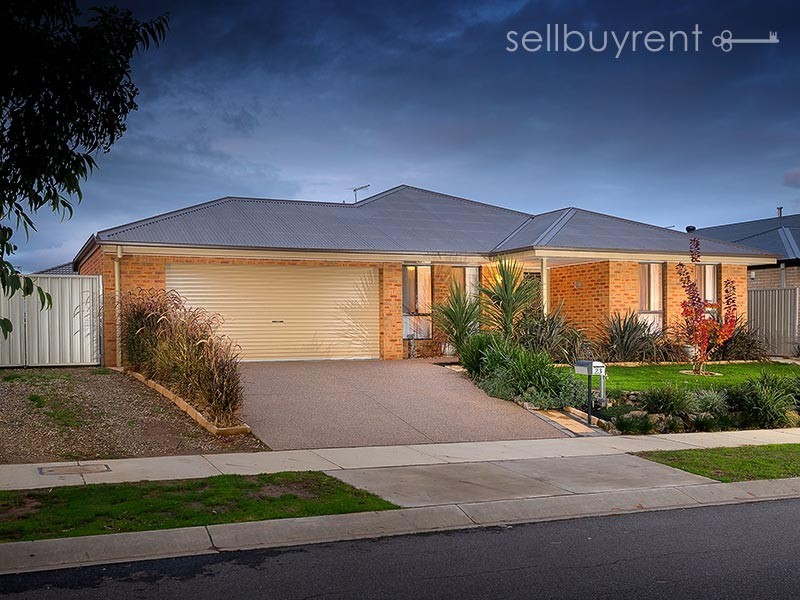 23 WHITELEY CIRCUIT, Baranduda VIC 3691