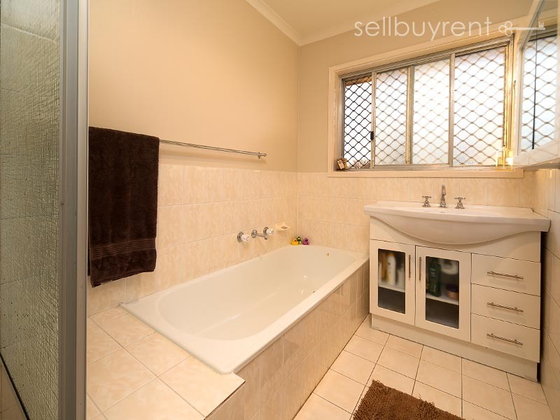 112 HUON HILL ROAD, Wodonga VIC 3690