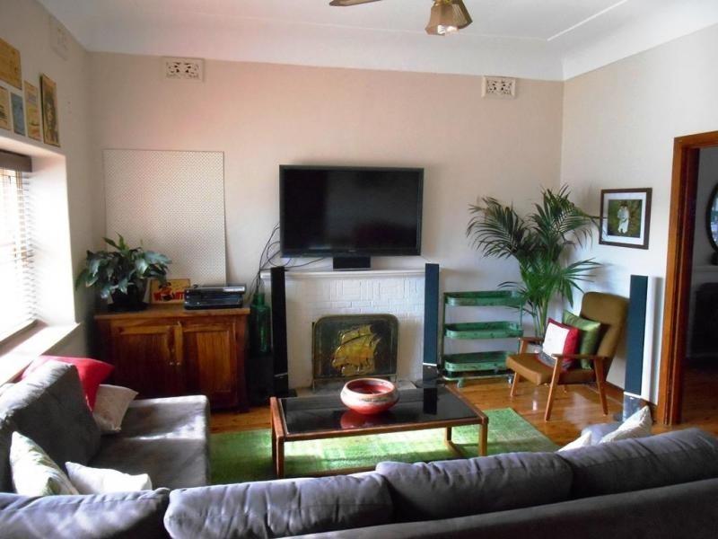 33 BATT AVENUE, Wodonga VIC 3690