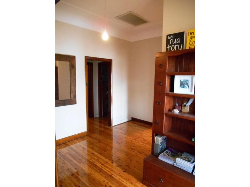 33 BATT AVENUE, Wodonga VIC 3690