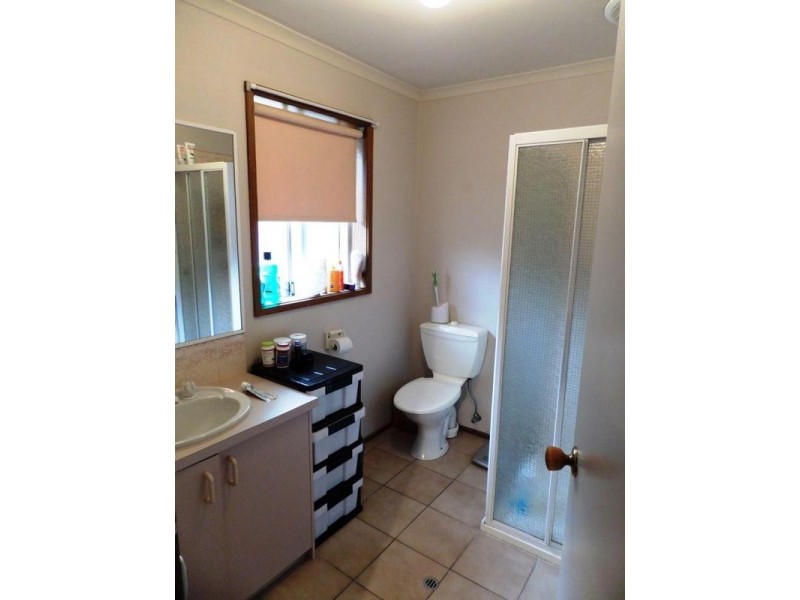 10 MCLEAN CRESCENT, Wodonga VIC 3690