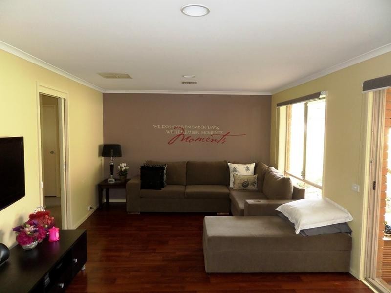 10 MCLEAN CRESCENT, Wodonga VIC 3690