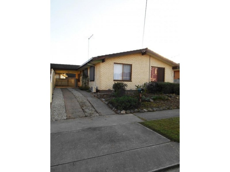 2/8 LOWANNA STREET, Wodonga VIC 3690