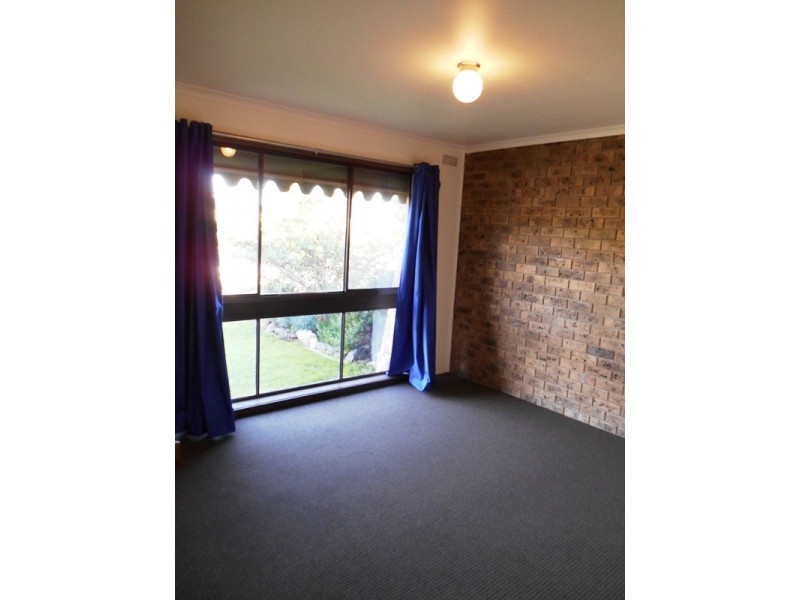2/14 MAYFAIR DRIVE, Wodonga VIC 3690