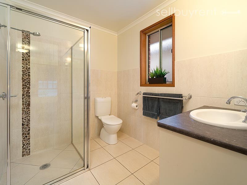 31 THORNEYCROFT AVENUE, Wodonga VIC 3690