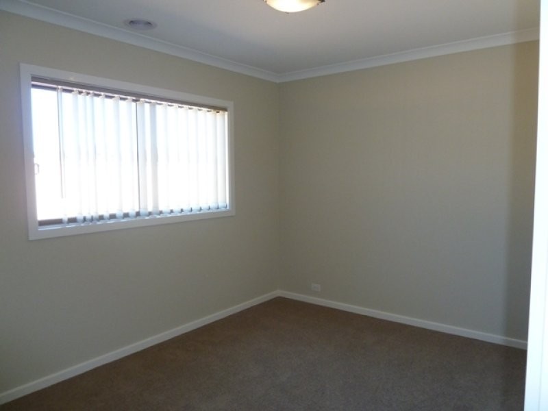 25 CASTLETON STREET, Wodonga VIC 3690