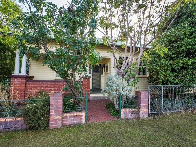 8 HAVELOCK STREET, Wodonga VIC 3690